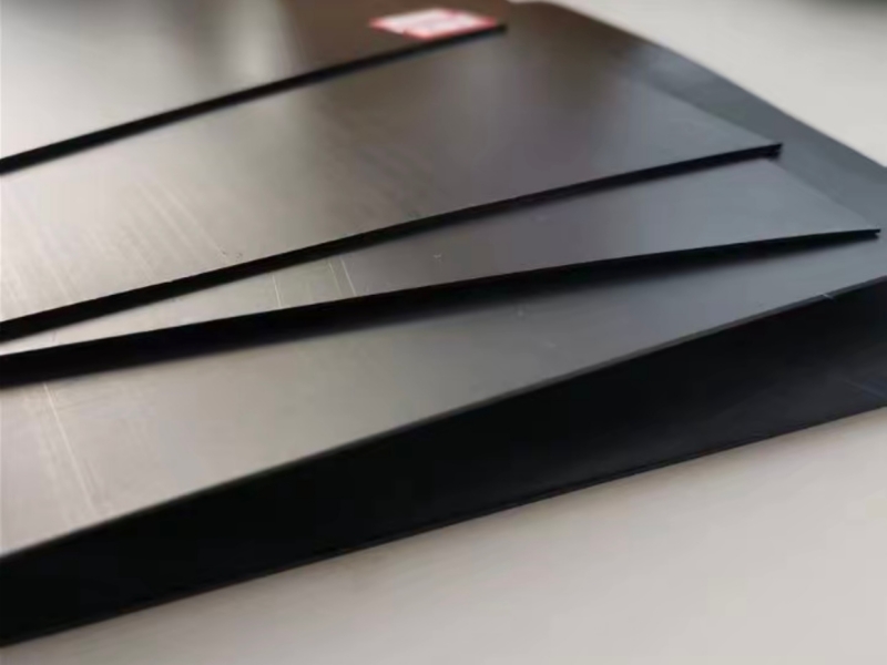 NEOM के लिए HDPE जियोमेम्ब्रेन: 1.5 मिमी या 2.0 मिमी?